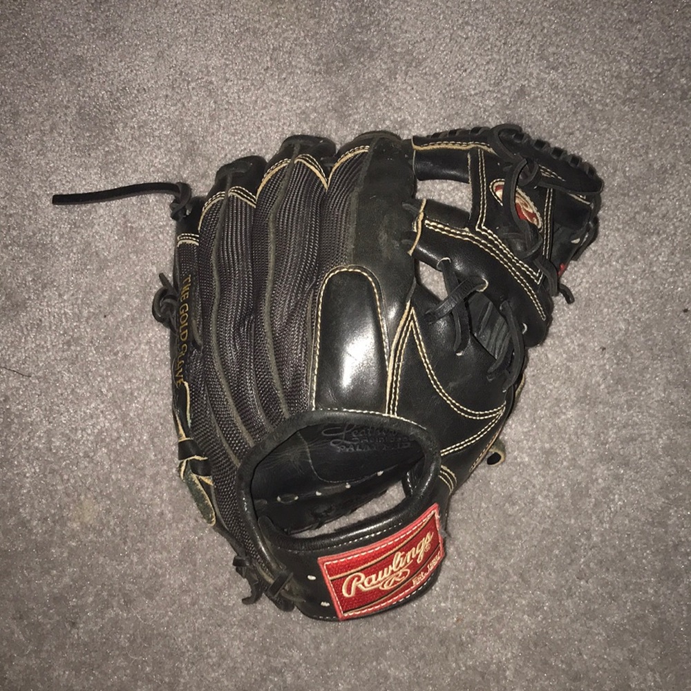 Rawlings heart of the hide baseball 11 3/4in